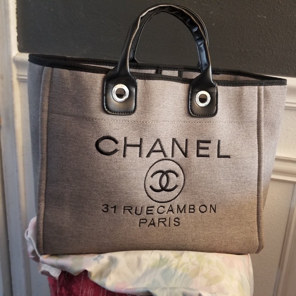 Chanel purse original